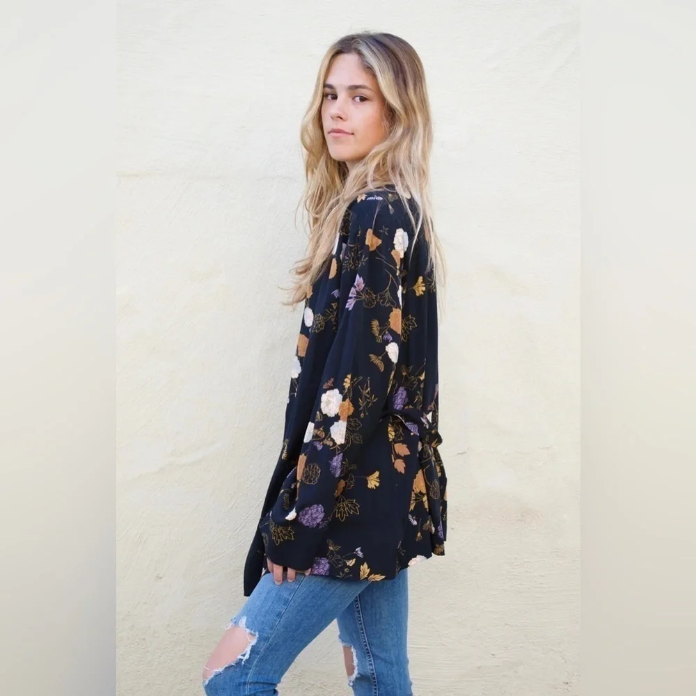 Free People Peony Kimono In Midnight Jacket Front Pockets NWOT Floral Print - Picture 9 of 10